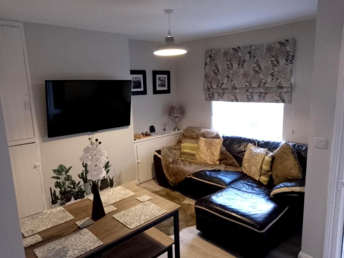 Maire Toireasa - Cosy Refurbished Property In The Gaeltacht Quarter Belfast Luaran gambar