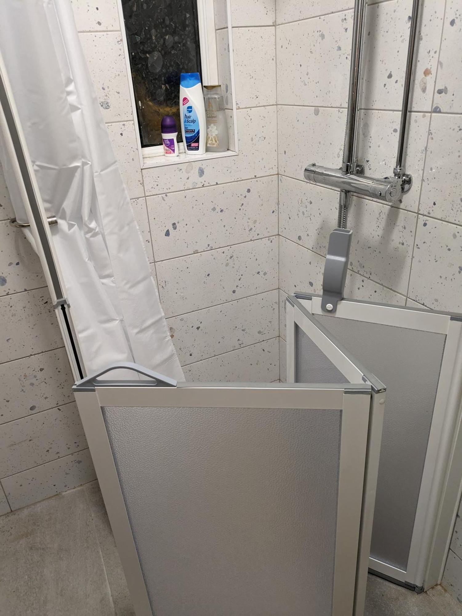 Maire Toireasa - Cosy Refurbished Property In The Gaeltacht Quarter Belfast Luaran gambar